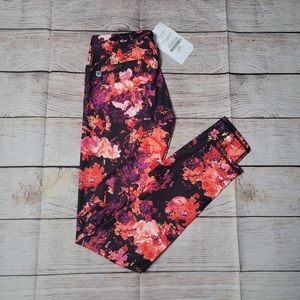 Fabletics Salar "Get to Know Me" Leggings